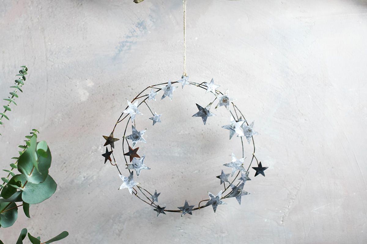 Aged Abari Zinc Star Wreath